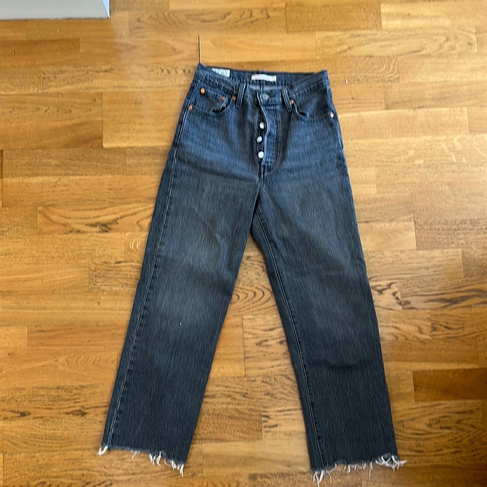 Grey rib cage straight Levi’s